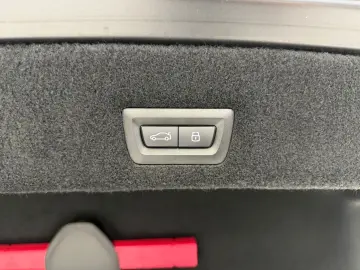 BMW M760 e xD M Performance Executive-P Fond-Ent TV