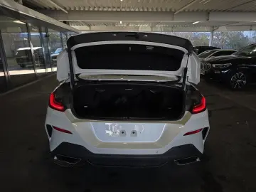 BMW M850i xDrive 360 Kamera Sitzbelüftung Soft Close