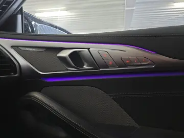BMW M850i xDrive 360 Kamera Sitzbelüftung Soft Close