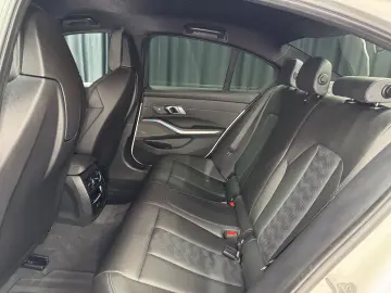 BMW M3 Limousine xDrive Competition CARBON HEAD-UP