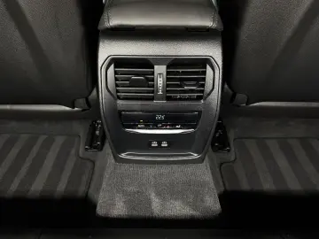 BMW M3 Limousine xDrive Competition CARBON HEAD-UP