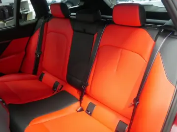 BMW M5 Touring xDrive CARBON BREMSE BOWERS & WILKINS