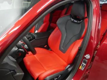 BMW M5 Touring xDrive CARBON BREMSE BOWERS & WILKINS