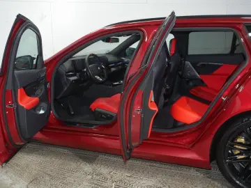 BMW M5 Touring xDrive CARBON BREMSE BOWERS & WILKINS