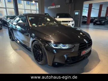 BMW M4 Baureihe M4 Coupe xDrive Competition Carbon