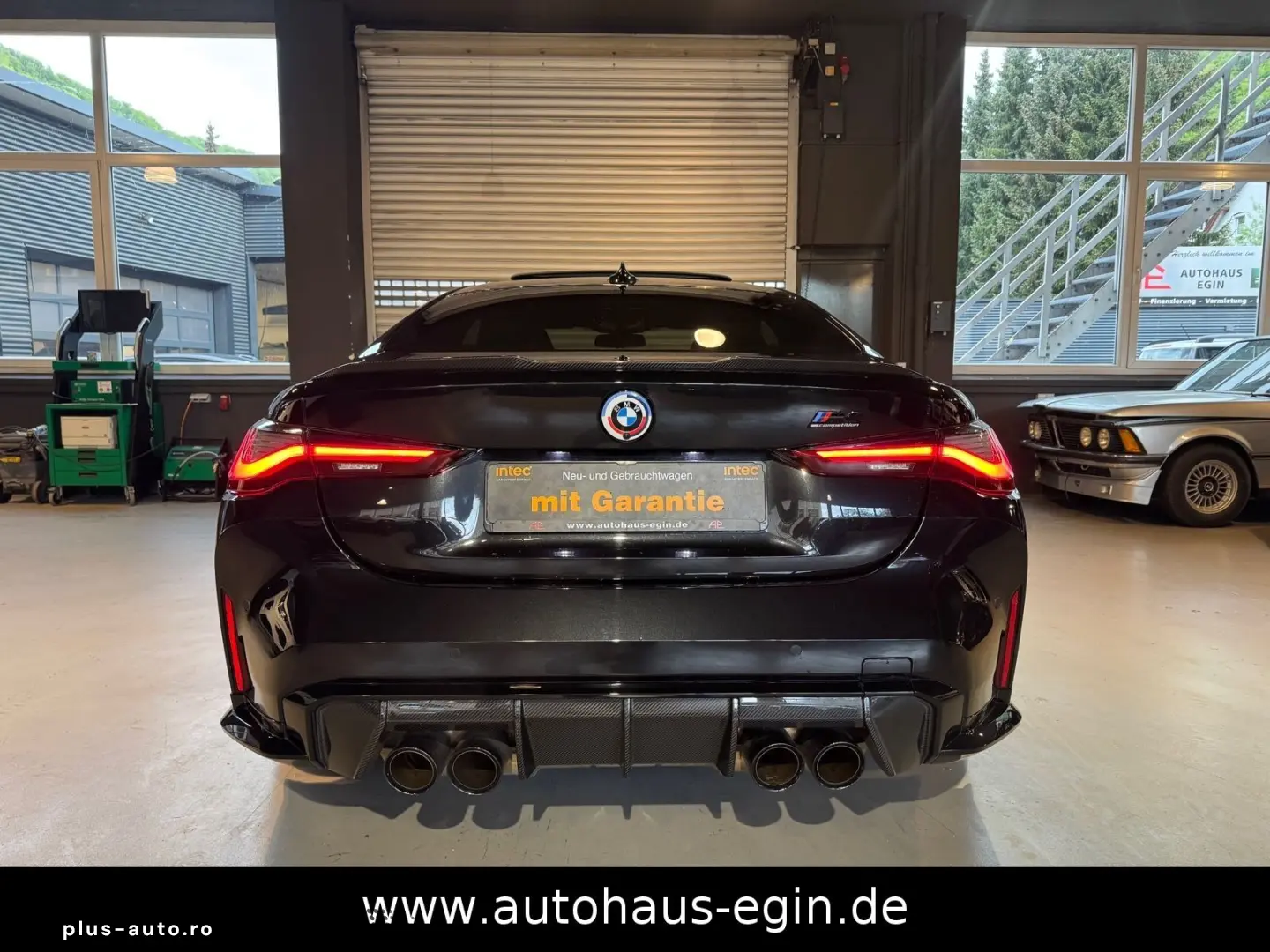 BMW M4 Baureihe M4 Coupe xDrive Competition Carbon