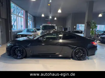 BMW M4 Baureihe M4 Coupe xDrive Competition Carbon