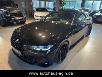 BMW M4 Baureihe M4 Coupe xDrive Competition Carbon