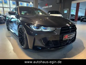 BMW M4 Baureihe M4 Coupe xDrive Competition Carbon