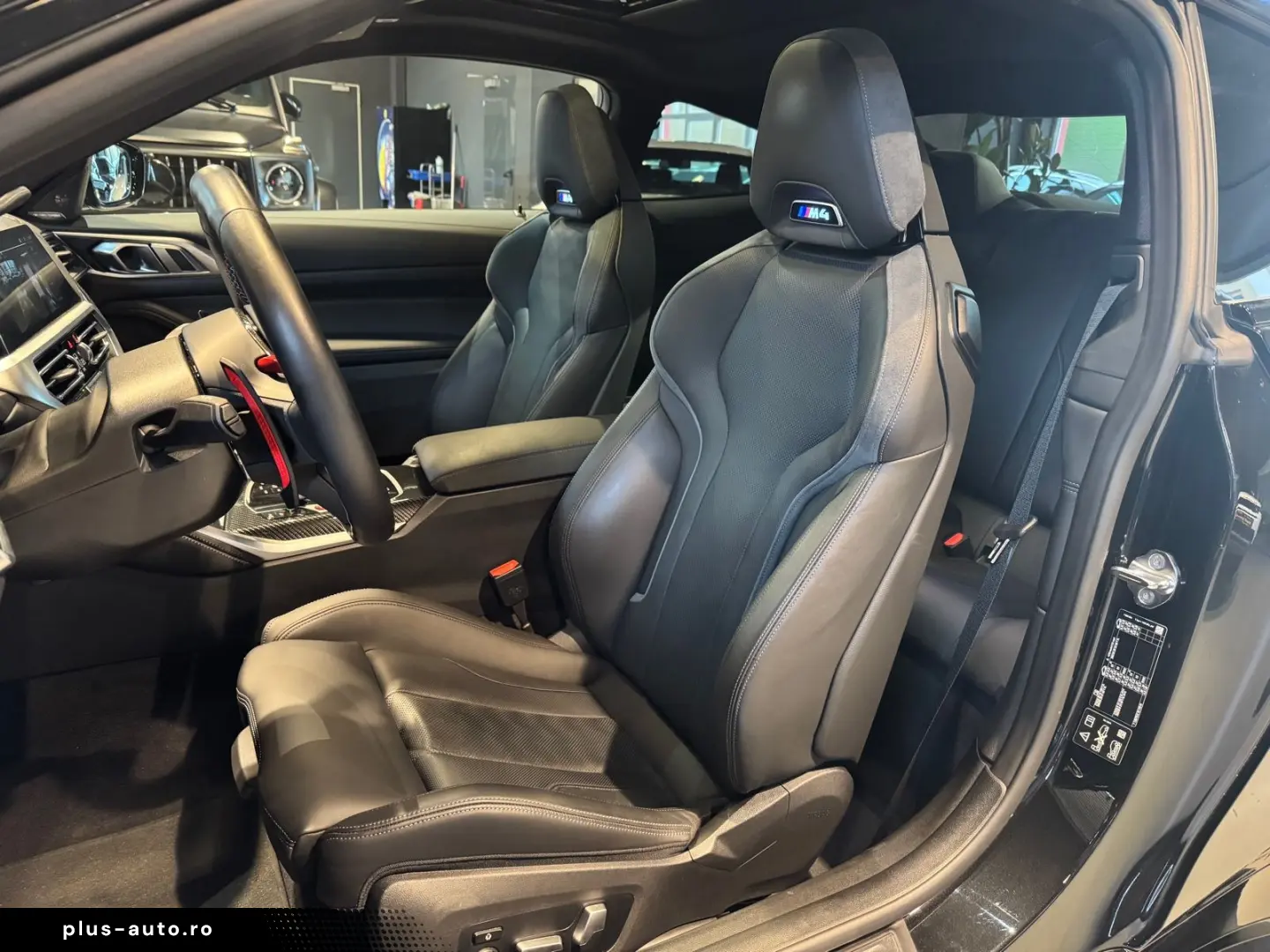 BMW M4 Baureihe M4 Coupe xDrive Competition Carbon