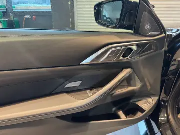 BMW M4 Baureihe M4 Coupe xDrive Competition Carbon