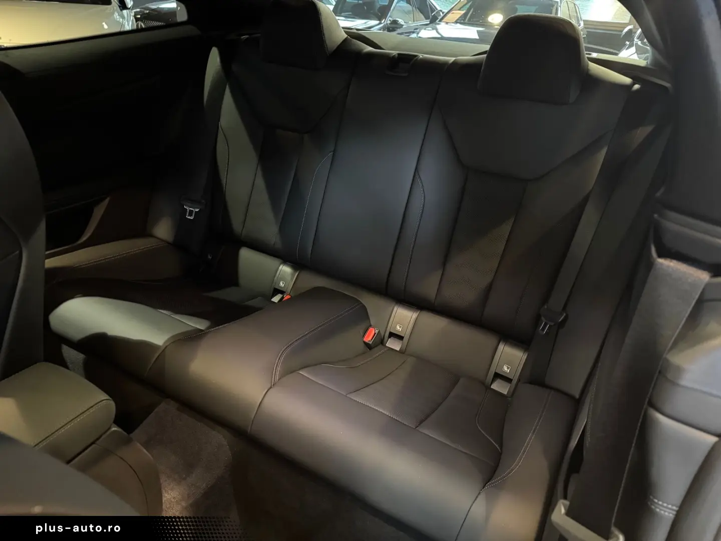 BMW M4 Baureihe M4 Coupe xDrive Competition Carbon