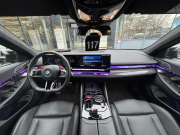 BMW M5 Limousine Carbon-Keramik B&W M-Drivers-Pack