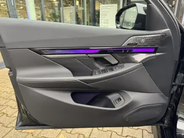 BMW M5 Limousine Carbon-Keramik B&W M-Drivers-Pack