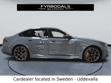 BMW M5 xDrive G90 727hp Ceramic B&W HUD Carbon  VAT