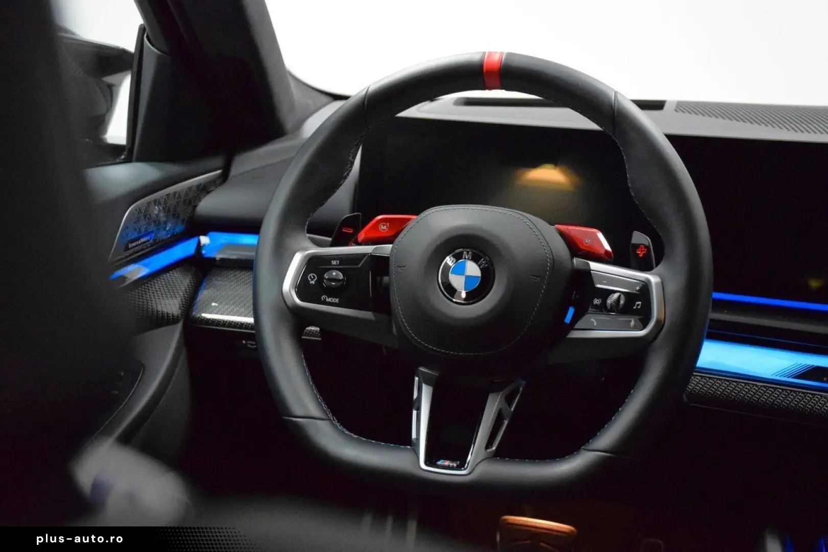 BMW M5 xDrive G90 727hp Ceramic B&W HUD Carbon  VAT