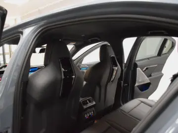 BMW M5 xDrive G90 727hp Ceramic B&W HUD Carbon  VAT