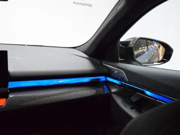 BMW M5 xDrive G90 727hp Ceramic B&W HUD Carbon  VAT