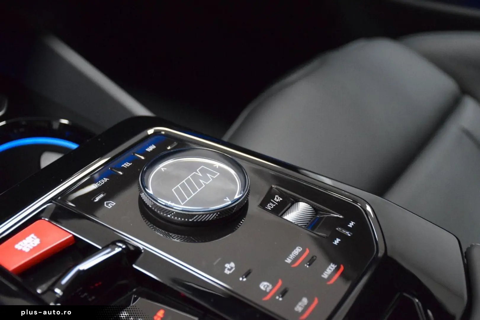 BMW M5 xDrive G90 727hp Ceramic B&W HUD Carbon  VAT