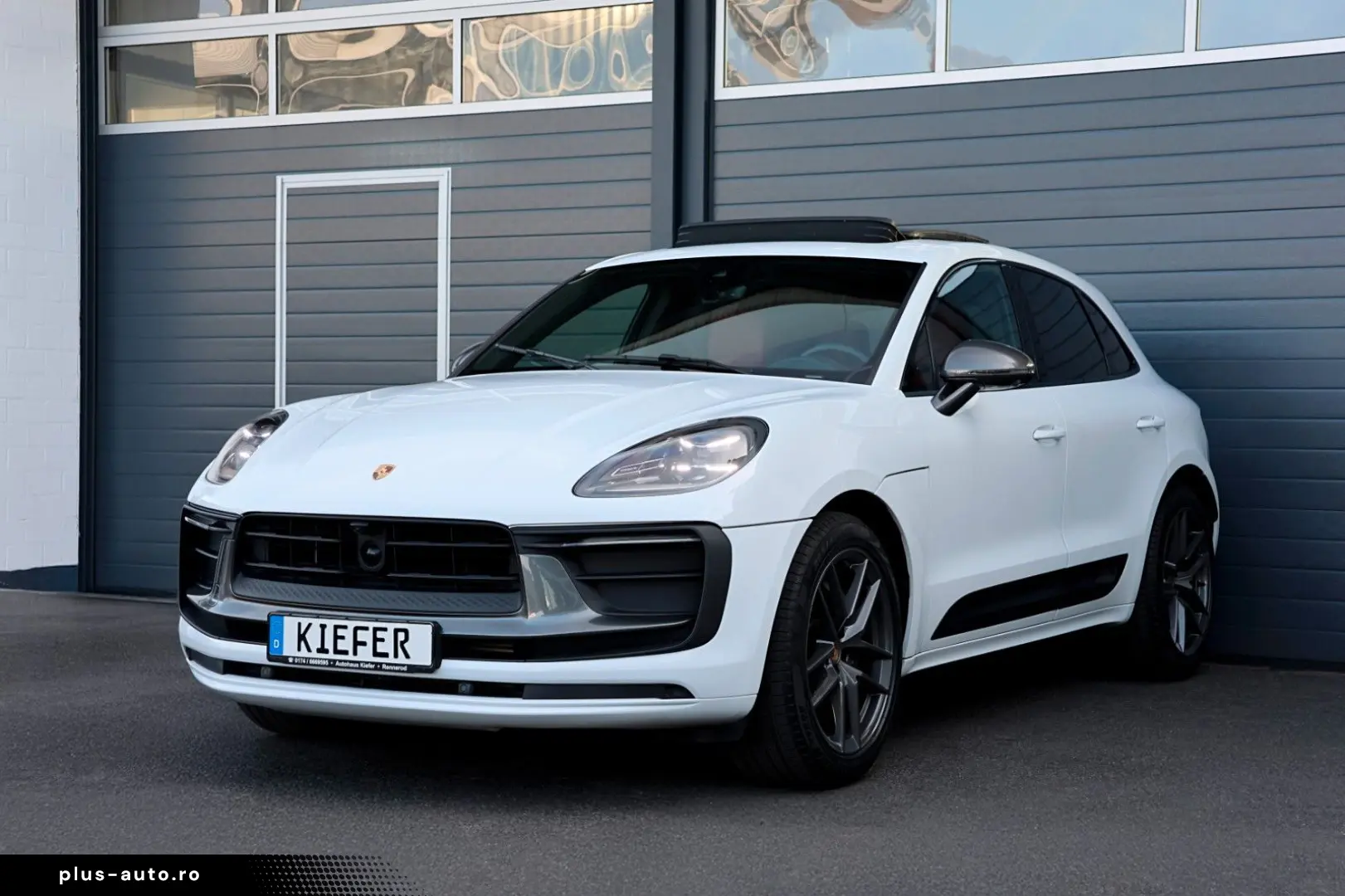 PORSCHE Macan T AWD