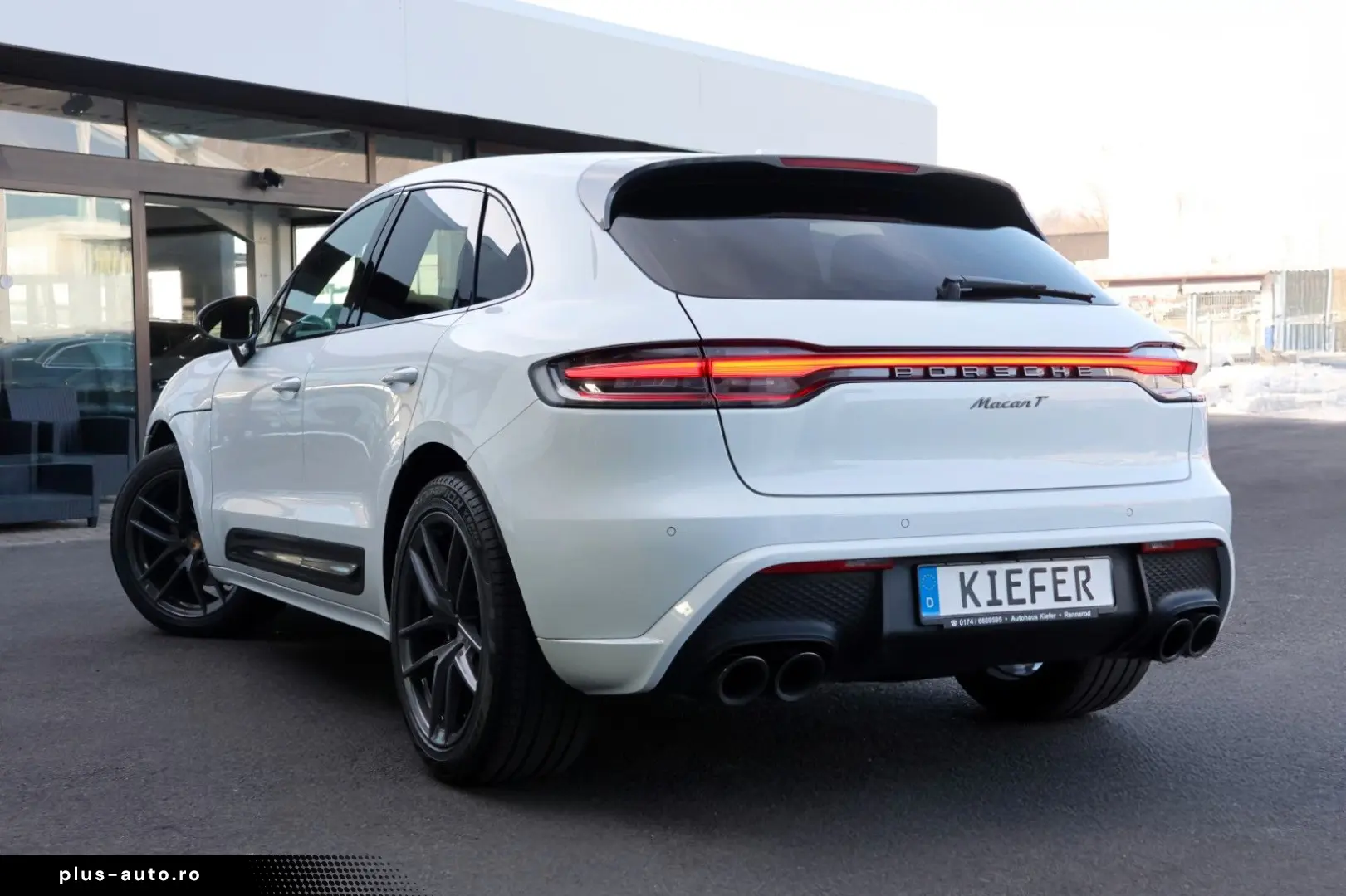 PORSCHE Macan T AWD