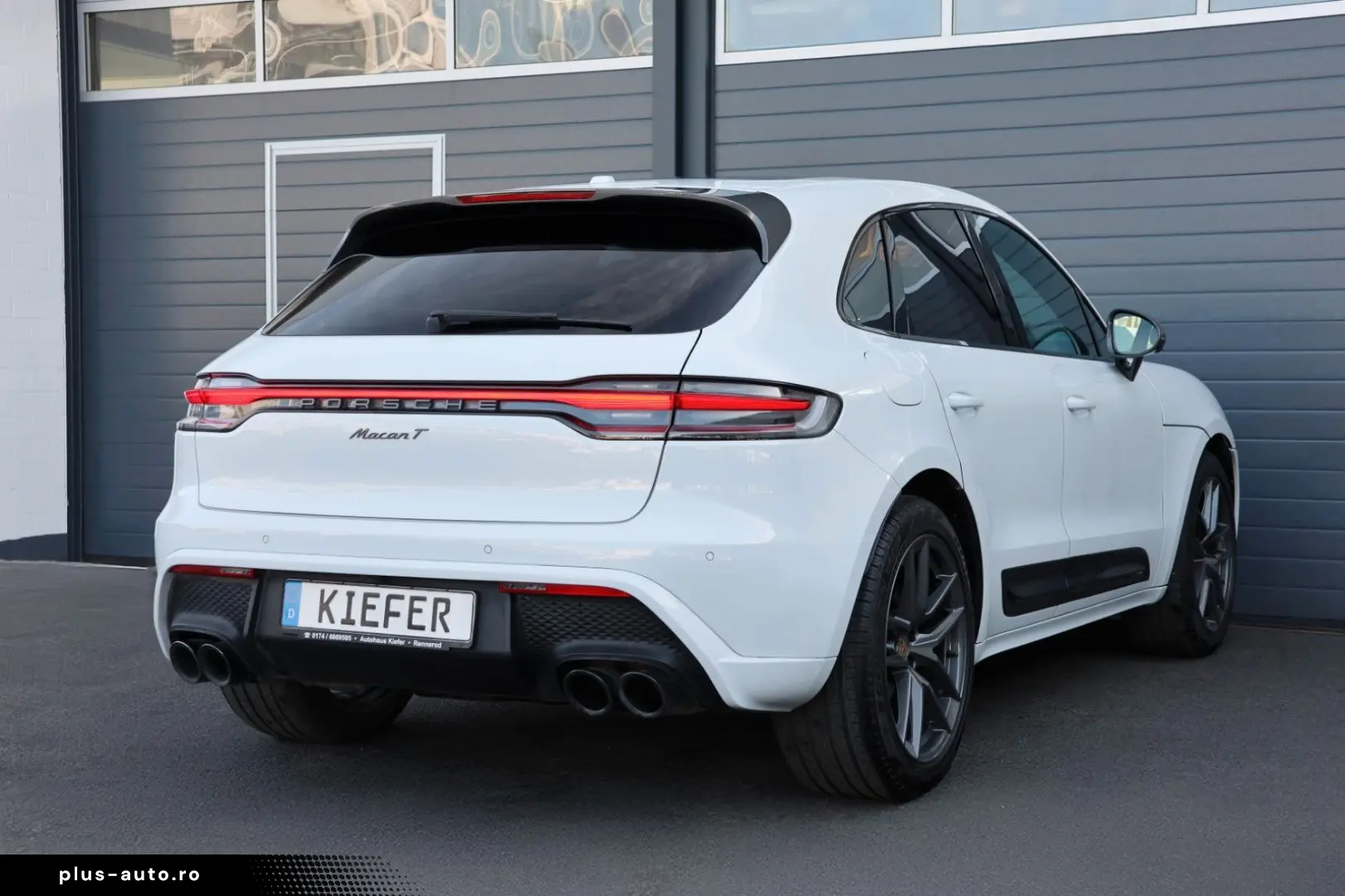 PORSCHE Macan T AWD