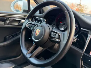 PORSCHE Macan 1.Hand LED Chrono Kamera