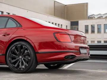 BENTLEY Flying Spur V8 Mulliner Paket  SOFORT VERFÜGBAR