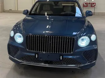 BENTLEY Bentayga 4.0 V8 EWB Azure 4WD Autom.