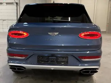 BENTLEY Bentayga 4.0 V8 EWB Azure 4WD Autom.