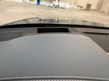 BENTLEY Bentayga 4.0 V8 EWB Azure 4WD Autom.