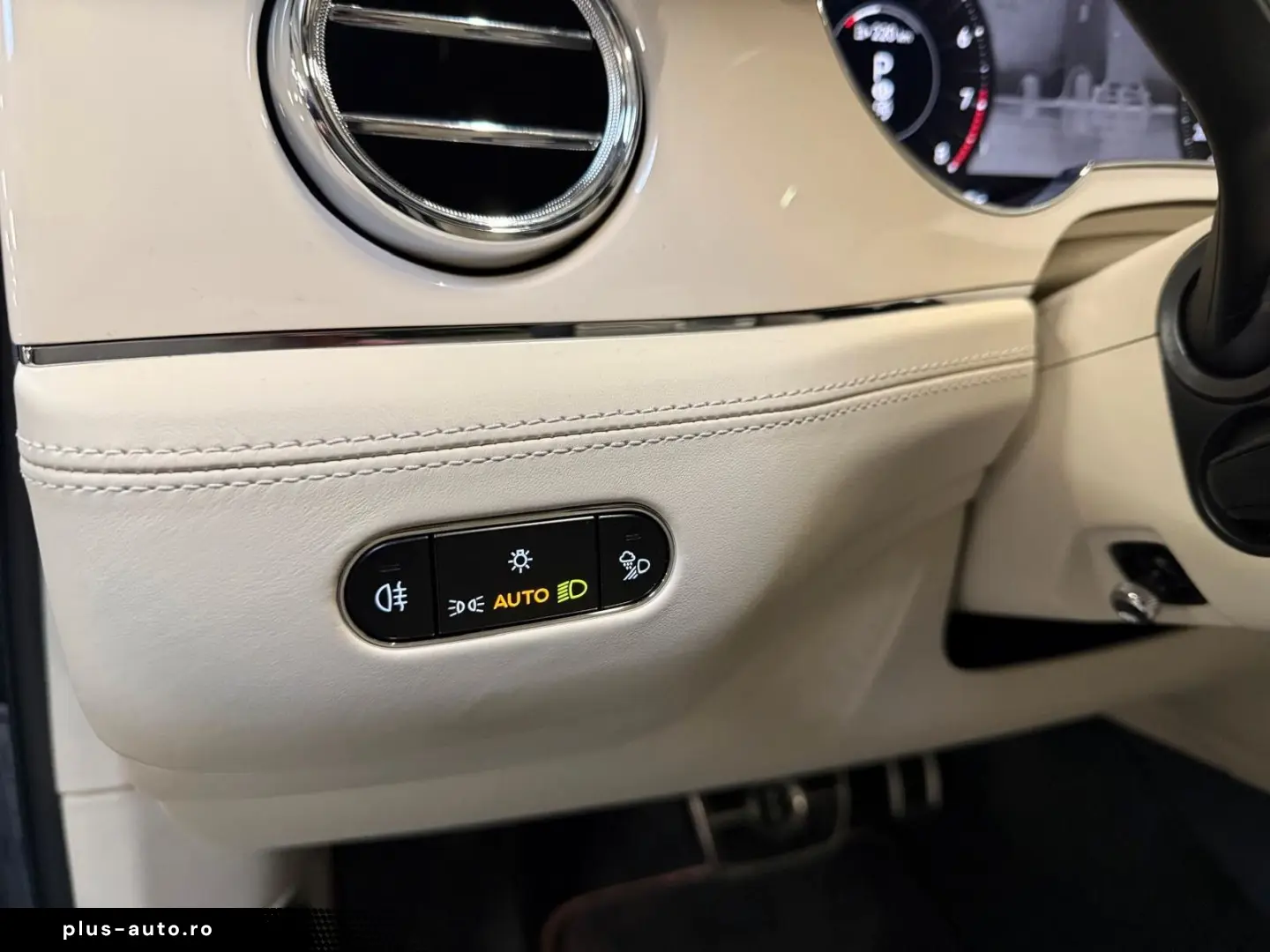 BENTLEY Bentayga 4.0 V8 EWB Azure 4WD Autom.