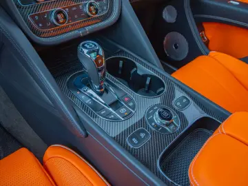 BENTLEY Bentayga V8 MANSORY   CARBON CERAMIC BRAKES