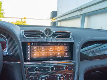 BENTLEY Bentayga V8 MANSORY   CARBON CERAMIC BRAKES