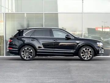 BENTLEY Bentayga Hybrid