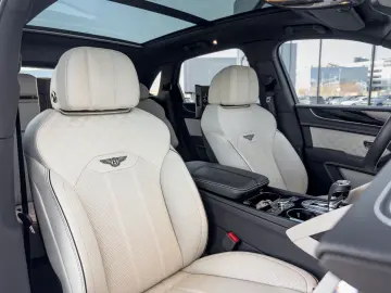 BENTLEY Bentayga Hybrid