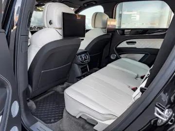 BENTLEY Bentayga Hybrid