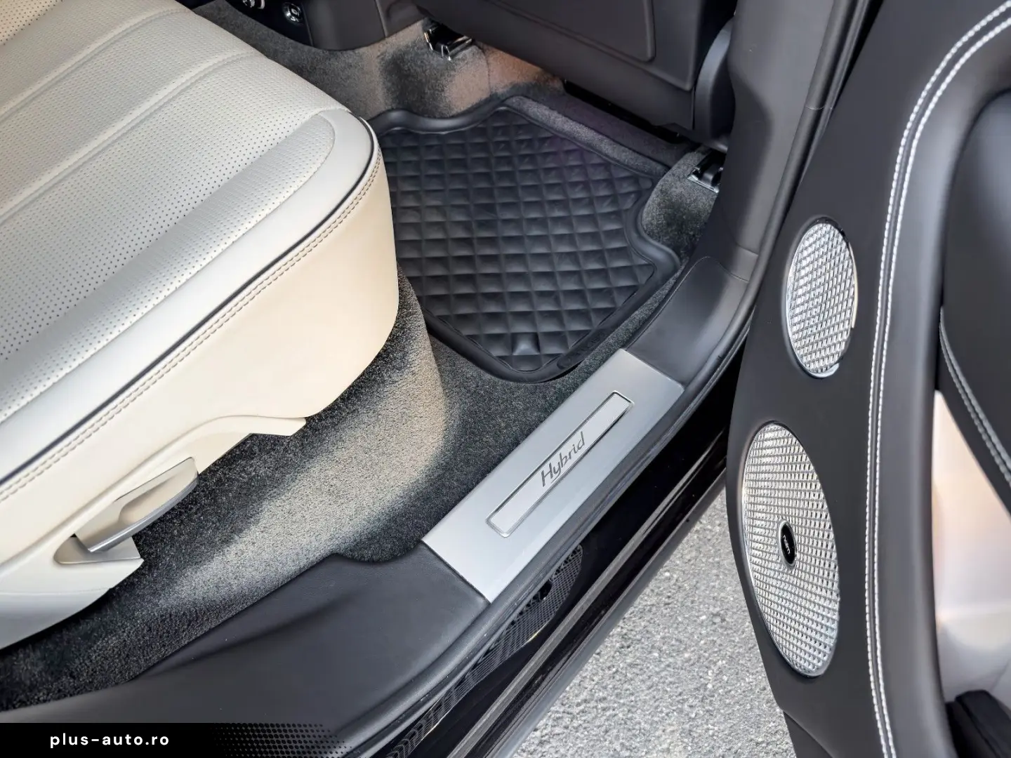 BENTLEY Bentayga Hybrid