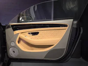 BENTLEY Continental GT Azure   erste Hand