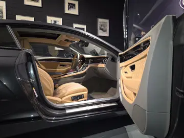 BENTLEY Continental GT Azure   erste Hand