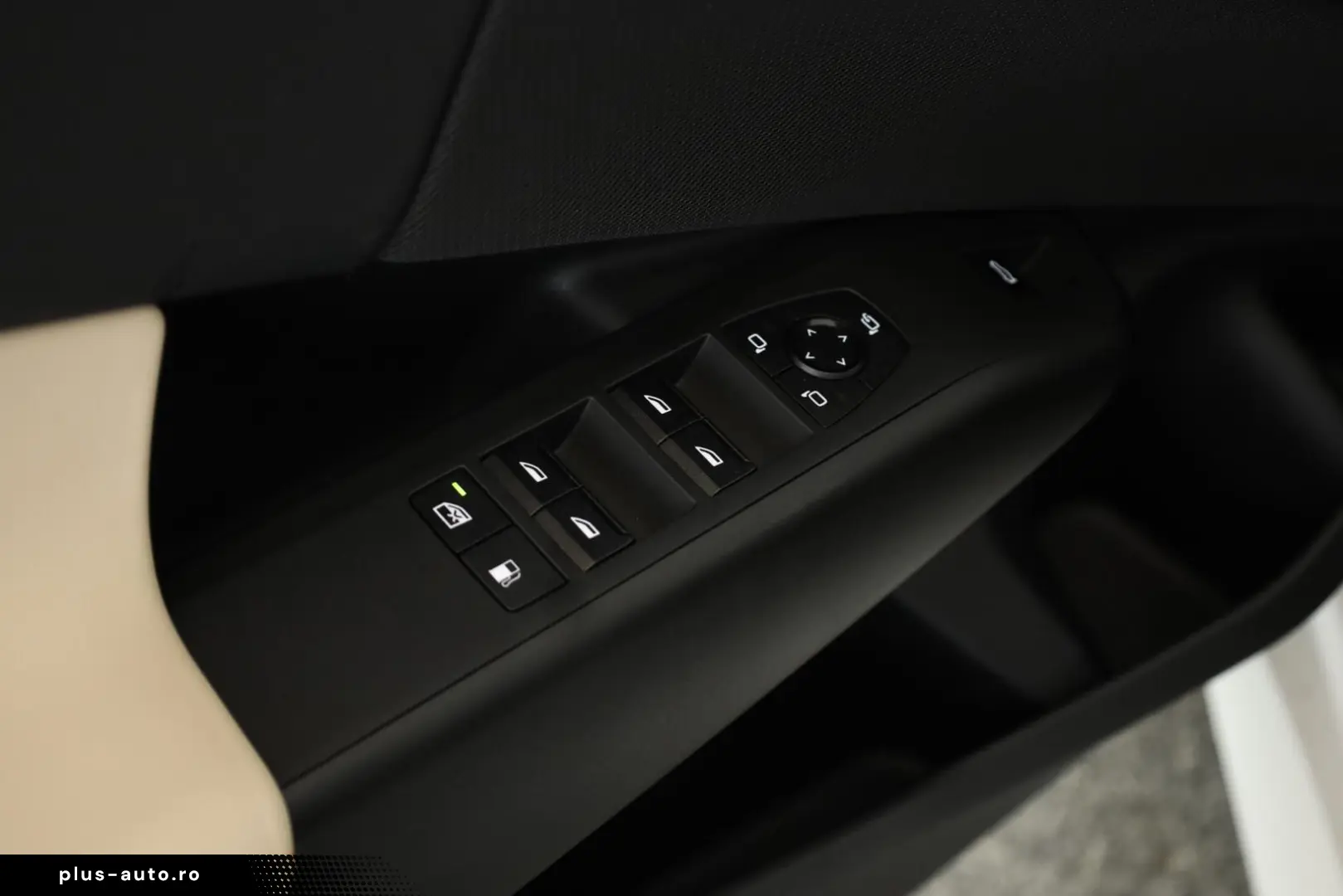 BMW X3 30e xDrive M Sport Matrix Pano HUD HK 360 20