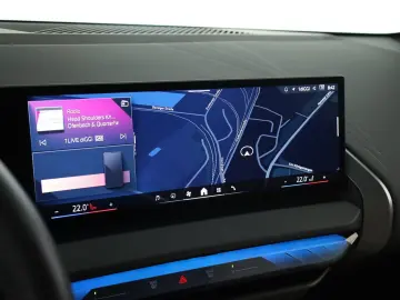 BMW X3 30e xDrive M Sport Matrix Pano HUD HK 360 20