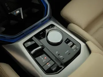 BMW X3 30e xDrive M Sport Matrix Pano HUD HK 360 20