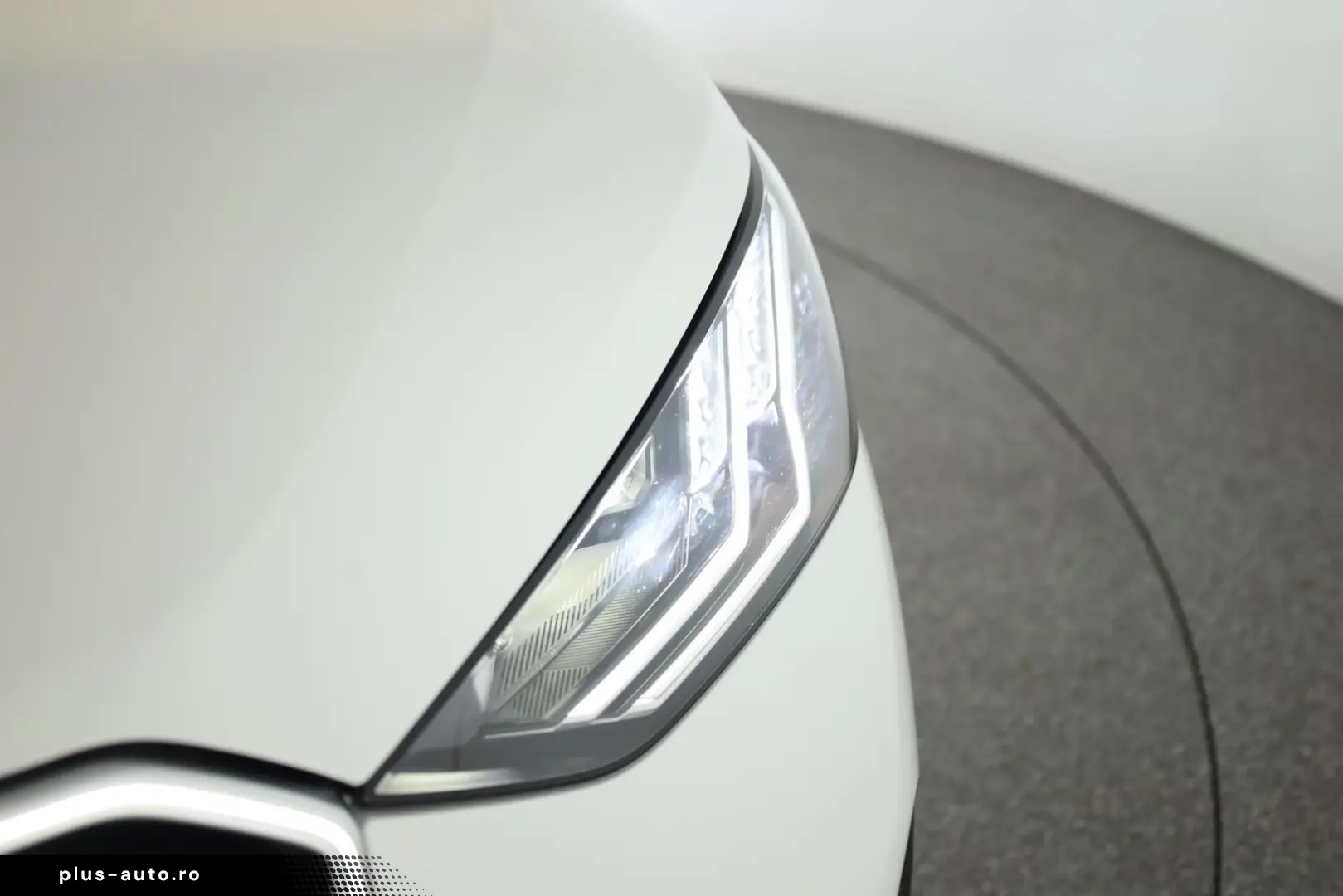 BMW X3 30e xDrive M Sport Matrix Pano HUD HK 360 20