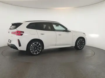 BMW X3 30e xDrive M Sport Matrix Pano HUD HK 360 20