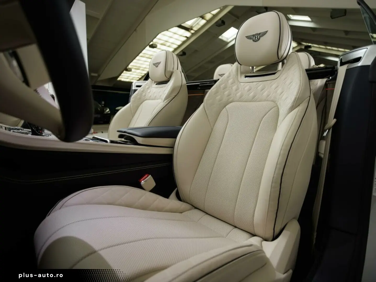 BENTLEY Continental GTC Azure V8