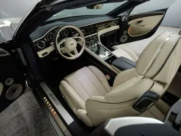 BENTLEY Continental GTC Azure V8