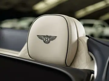 BENTLEY Continental GTC Azure V8