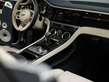 BENTLEY Continental GTC Azure V8