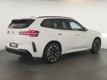 BMW X3 30e xDrive M Sport Matrix Pano HUD HK 360 20